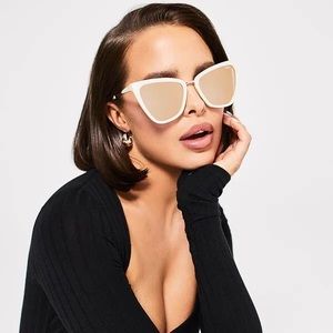 Quay Reina Sunglasses